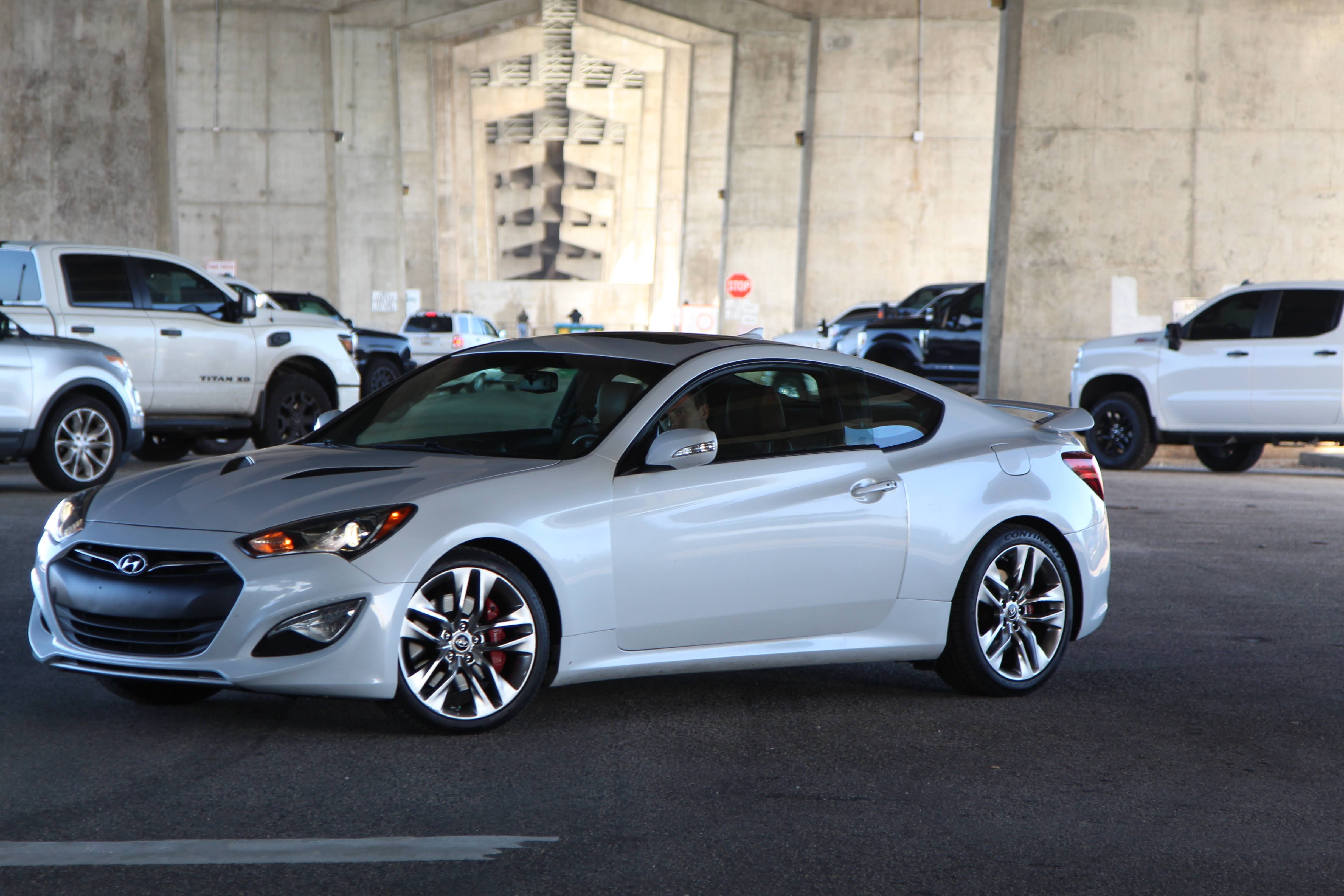 2016 Hyundai Genesis Coupe 3.8 U L T I M A T E – “Hoes Love Da Sunroof” (some random forum dude)