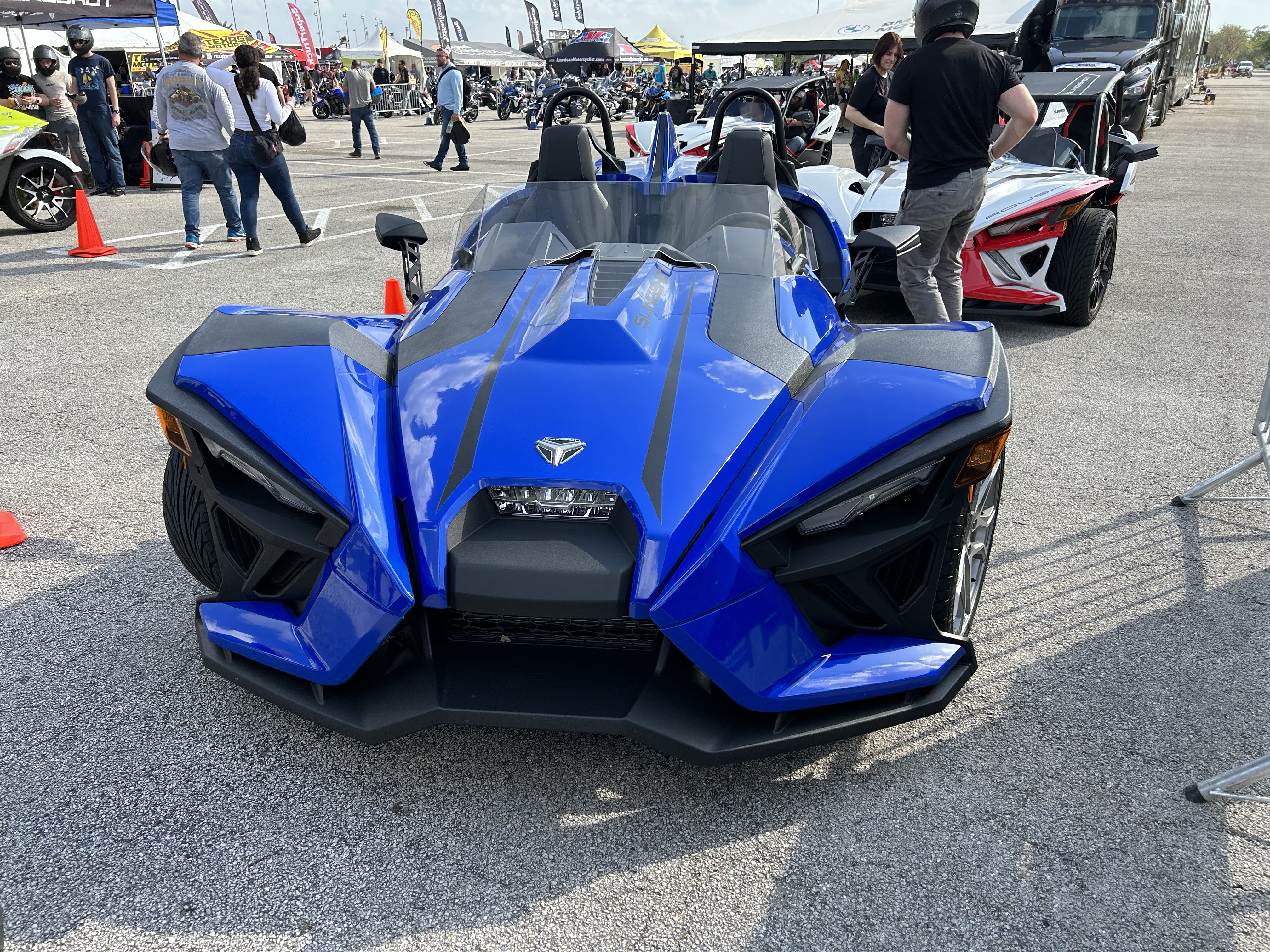 2022 Polaris Slingshot SL and Roush Edition – Maximizing Dickishness